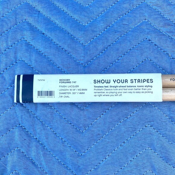 PRO-MARK HICKORY FORWARD 747 Drumsticks 16-1/4” L, .551” Dia. - Picture 3 of 3